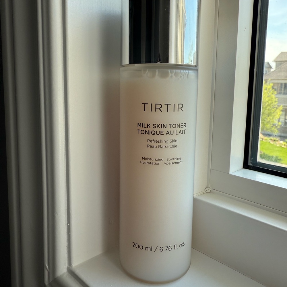 TIRTIR Milk Skin Toner - Hydrating Milk Toner (White)